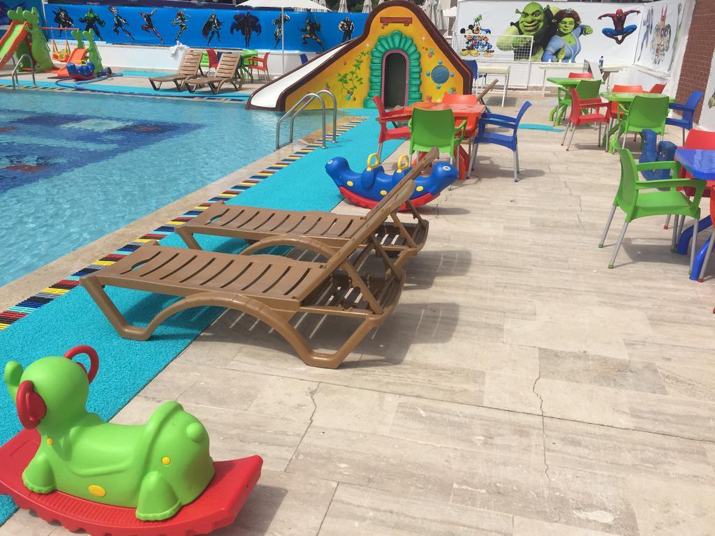 Comet De Luxe Marmaris Buitenkant foto